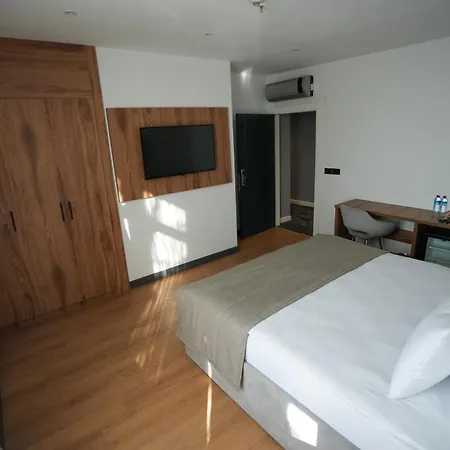 Hotel Business Life Guenesli 3*