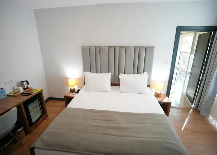 Business Life Guenesli Hotel 3*