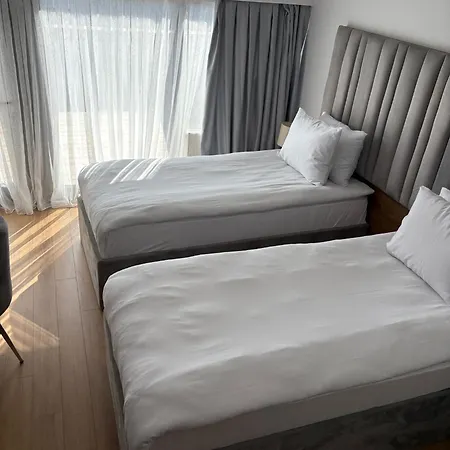 Otel Business Life Güneşli