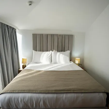 Otel Business Life Güneşli